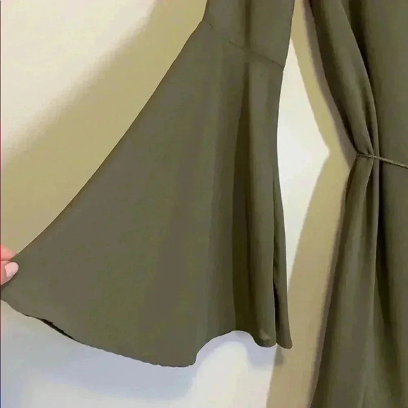 Revamped bell sleeves blouse/Dress size Xs - Picture 3 of 6